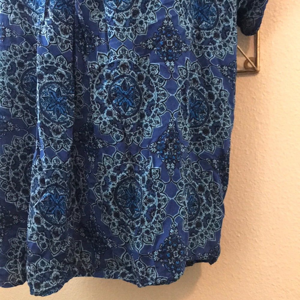 Dress - Picture 6 of 6